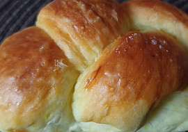 Domácí sádlové nadýchané houstičky jako peříčko