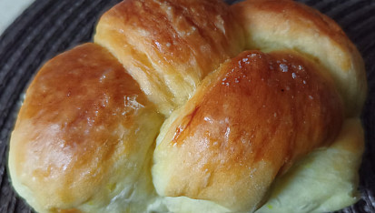 Domácí sádlové nadýchané houstičky jako peříčko