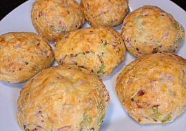 Houstičky se šunkou a sýrem