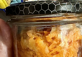 Salát z mrkve a jablek