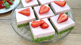 Špenátové řezy s jahodami podle Petry Burianové