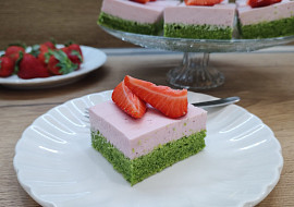 Špenátové řezy s jahodami podle Petry Burianové