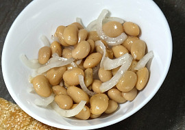 Jednoduchý fazolový salát