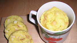 Knedlíky houskové hrnečkové, vařené v mikrovlnce