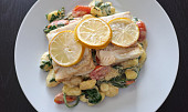 Rybí filet s gnocchi a zeleninou