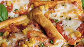 Domácí pizza na plech