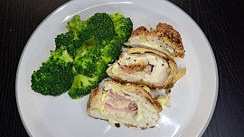 Kuřecí cordon bleu