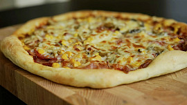 Kynutá pizza