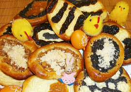 Kynuté koláčky ve tvaru vajíčka