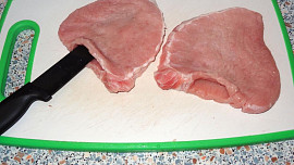 Plněné vepřové kotlety s játry a žampiony