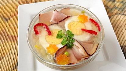 Ruské vejce v aspiku