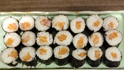Sushi s lososem