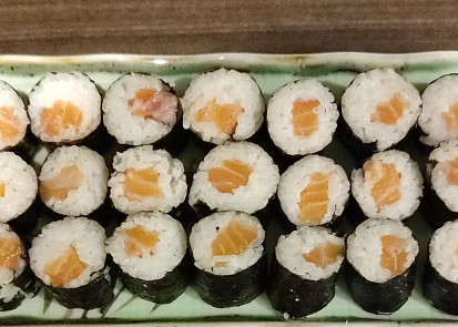 Sushi s lososem