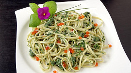 Tagliatelle se špenátem a kaviárem