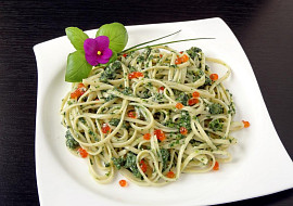 Tagliatelle se špenátem a kaviárem