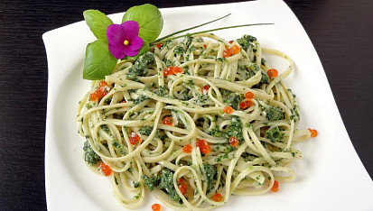 Tagliatelle se špenátem a kaviárem
