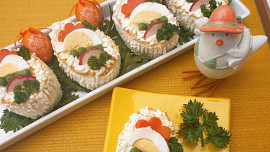 Velikonoční vejce naslano