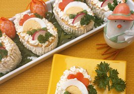 Velikonoční vejce naslano