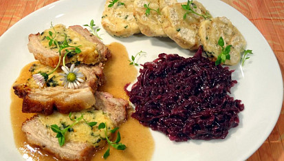 Vepřová pečeně s jarní nádivkou