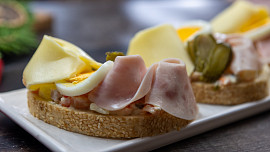 Šunkové chlebíčky podle Mirky van Gils Slavíkové