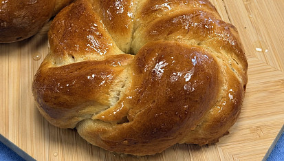 Velikonoční calty s yuzu sirupem podle Aleny z Peče celá země