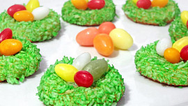 Velikonoční hnízda z lineckého těsta