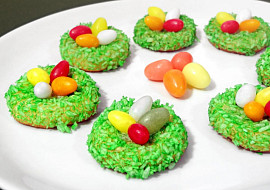 Velikonoční hnízda z lineckého těsta