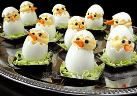 Velikonoční kuřátka z vařených vajec