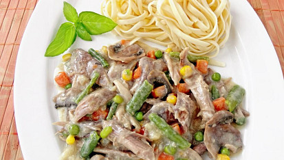 Zadělávaná slepice se zeleninou