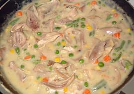 Zadělávaná slepice se zeleninou