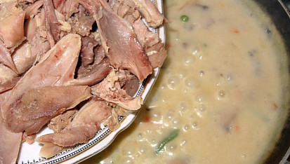 Zadělávaná slepice se zeleninou