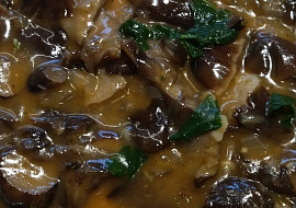 Guláš z václavek (Z mrazených václaviek...)