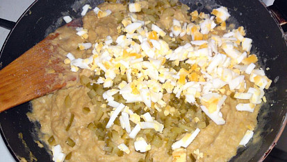 Kvasnicová pomazánka s vejci