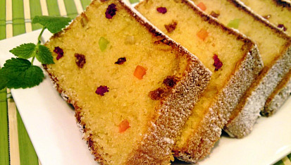 Tvarohový biskupský chlebíček s kandovaným ovocem