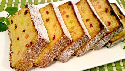 Tvarohový biskupský chlebíček s kandovaným ovocem