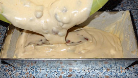 Tvarohový biskupský chlebíček s kandovaným ovocem