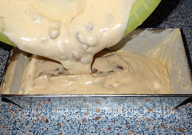 Tvarohový biskupský chlebíček s kandovaným ovocem