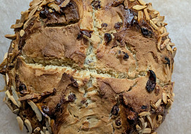 Vláčný velikonoční mazanec