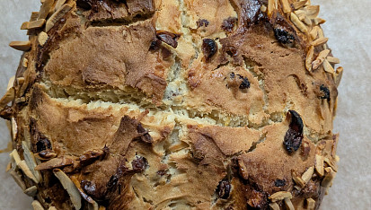 Vláčný velikonoční mazanec