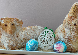 Beránek z třené bábovky