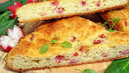 Bramborový bác s uzeným masem