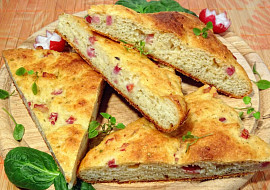 Bramborový bác s uzeným masem