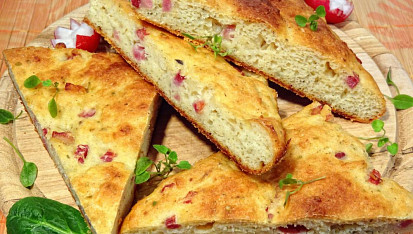 Bramborový bác s uzeným masem