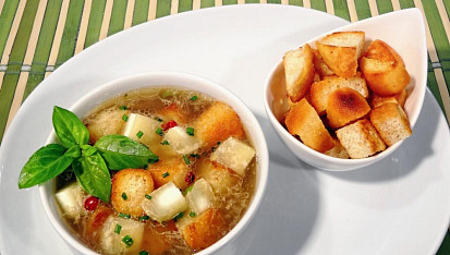 Cibulačka s tvarůžky