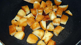 Cibulačka s tvarůžky