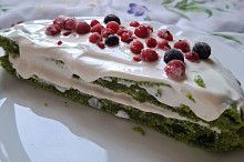 Tak dobrý, že mi se mi po upečení ani nestihl odležet v lednici a půlka byla pryč :D