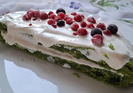 Mechový (špenátový) dort (Tak dobrý, že mi se mi po upečení ani nestihl odležet v lednici a půlka byla pryč :D)