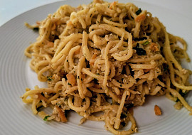 Smažené nudle (podle Vietnamce)