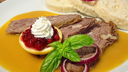 Česká svíčková pečeně