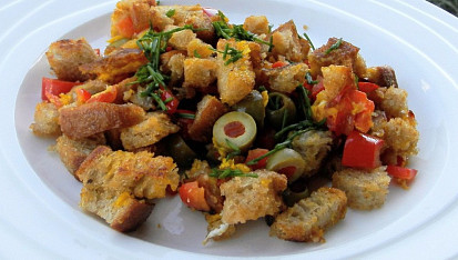 Chlebová směs s olivami a kari